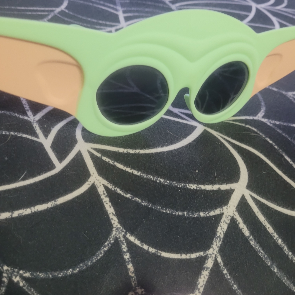 The Child Startwars Novelty Sunglasses